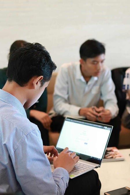 pexels-jkerro-2912583